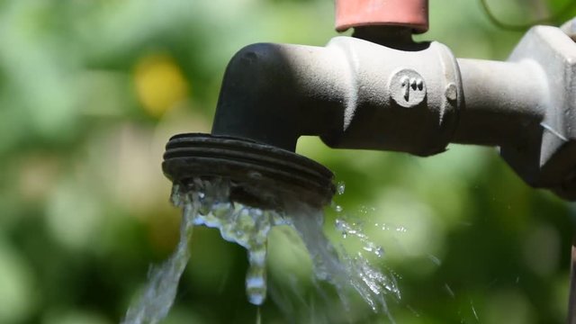 Rubinetto acqua giardino