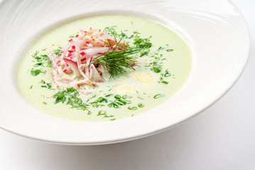 green cold soup