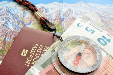 paszport, kompas i pieniądze - obrazy, fototapety, plakaty