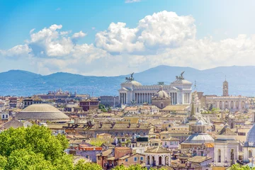 Rolgordijnen Panoramisch uitzicht over rome met de Capitolijnse heuvel, Vittoriano en Pantheon Dome © rarrarorro