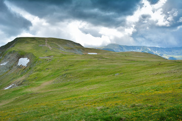 Fototapeta na wymiar The Carpathian Mountains seen from Transalpina 