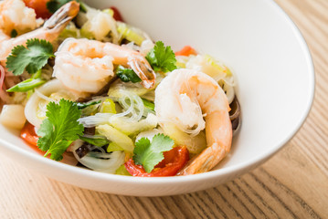 noodle with shrimps