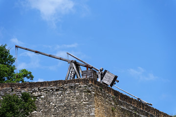 Arme médiévale catapulte