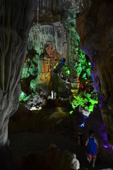 Fototapeta na wymiar cave in Halong Bay