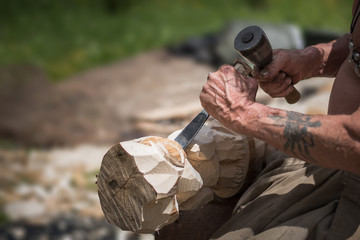 sculpture sur bois © Marc Andreu