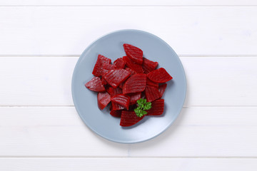 sliced and pickled beetroot