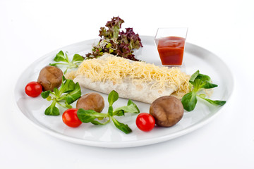 Tortilla nadziewana pieczarkami
