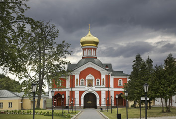 Fototapeta na wymiar Gate Filippovskaya (Philip) church of Valday Iversky Monastery. Novgorod Oblast. Russia
