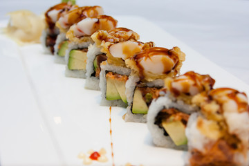 scallop avocado sushi roll