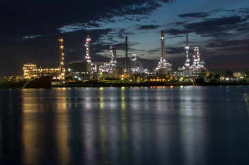 Fototapeta na wymiar oil refinery industry plant