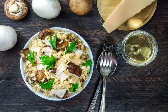 Overhead photo of mushroom risotto with copyspace