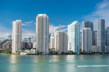 Fototapeta na wymiar Miami skyline skyscraper