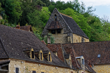 Fototapeta na wymiar Toiture en lauze Dordogne