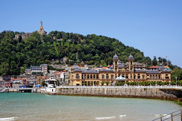 city hall and mount urgull san sebastian