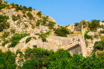 Fototapeta na wymiar Details of the ancient city wall of Kotor