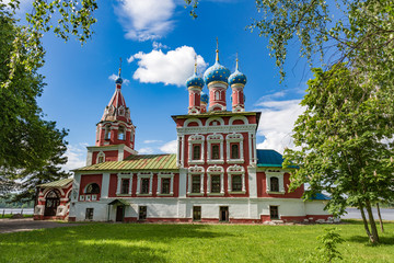 Fototapeta na wymiar UGLICH, RUSSIA - JUNE 17, 2017: Facade of the Church of the Prince Dimitri on the Blood. Built in 1692 