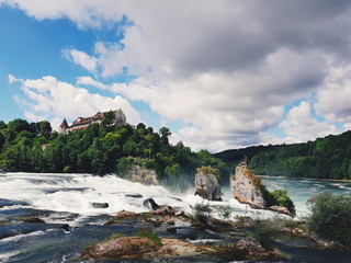 Der Rheinfall bei Schaffhausen