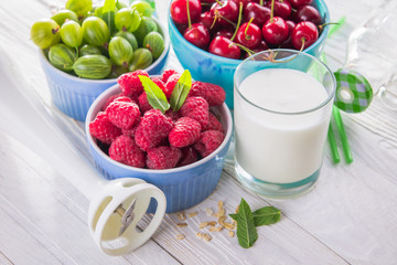 Cooking fruity smoothie