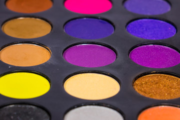 set color of make-up