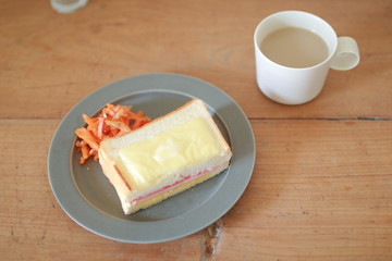 トーストとコーヒー