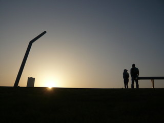 未来を見つめるふたり