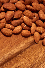 there are many almonds.