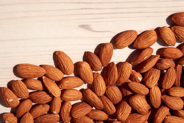 there are many almonds.