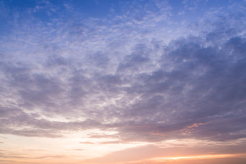 Fototapeta na wymiar Sunset sky and cloud at the beach, sky background.