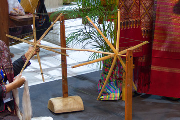 People are spinning Silk threads