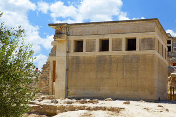 Knossos palace