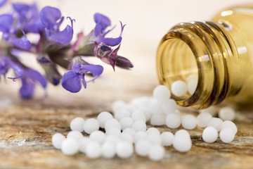 Homöopathie und Bachblüten Globuli