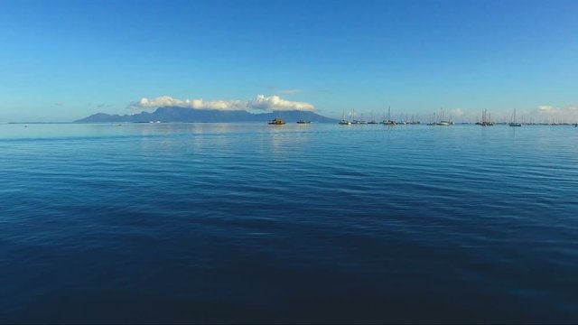 vue aerienne sur un lagoon, tahiti polyn&eacute;sie 