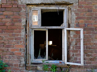 Старое окно