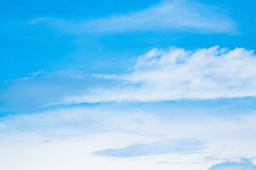 Naklejka premium Air clouds in the blue sky.