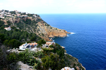 Fototapeta na wymiar Vista preciosa a La costa Española, mar mediterranea y montaña