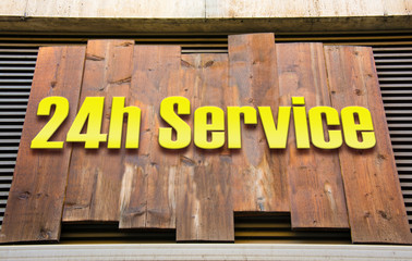 Schild 222 - 24h Service