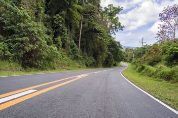 Naklejka premium Mountain Road
