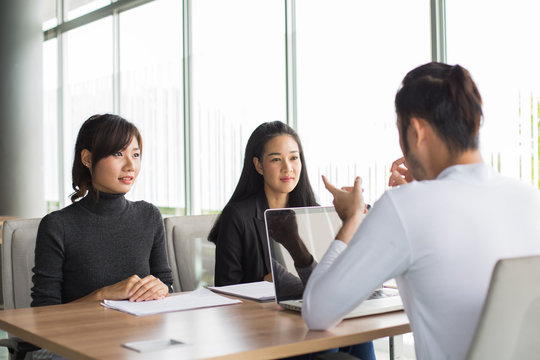Asian women working at reatuarant, Woman interview businessman for working job, Portrait business concept, 20-30 year old.