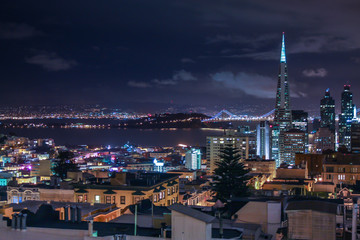 The twilight scene of San Francisco Bay