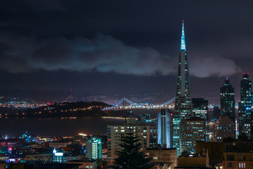 Fototapeta na wymiar The twilight scene of San Francisco Bay