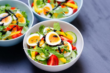salat 3 schüsseln
