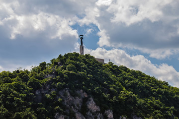 Obraz premium Liberty statue in top of mountain in Budapest