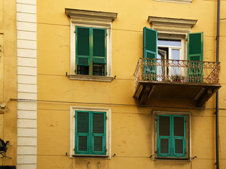 Obraz na płótnie Canvas Typical mediterranean facade in Italy
