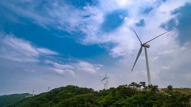 The wind turbine of the Daegwallyeong Samyang ranch which is turning strongly