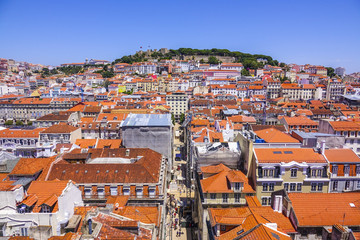 Fototapeta na wymiar Over the rooftops of Lisbon