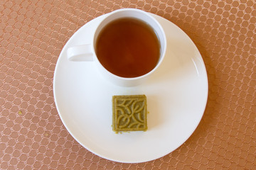 Sweets made of green tea and tea
