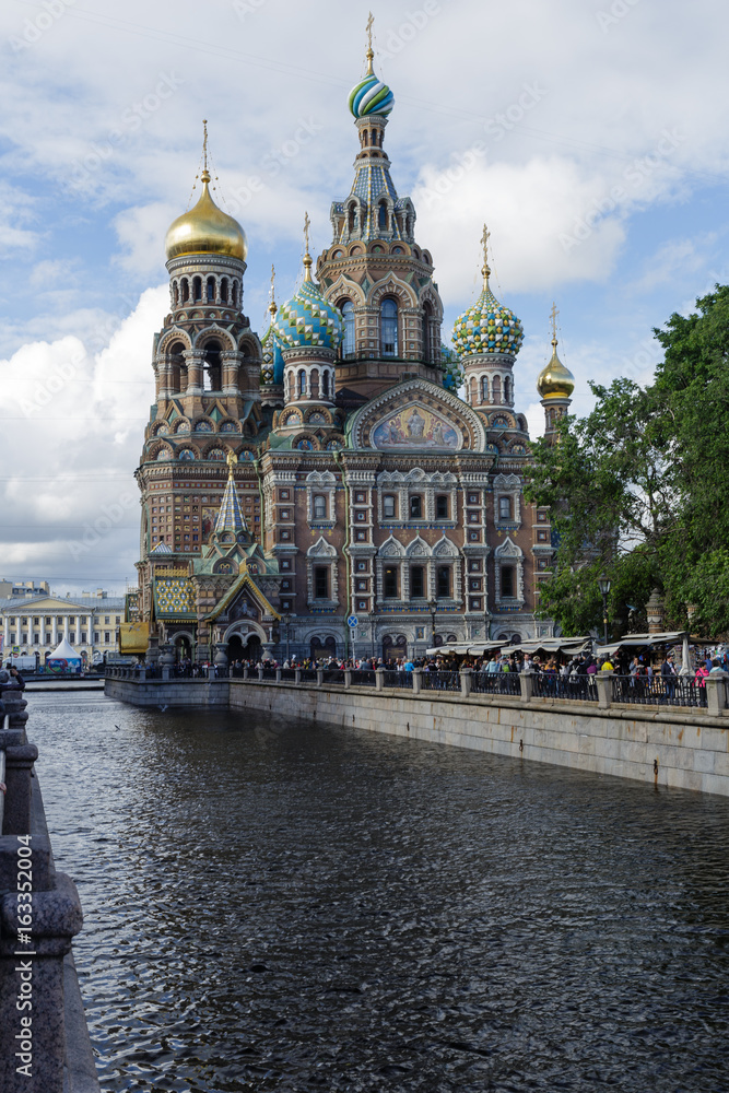 Wall mural Petersburg, Russia, June 27, 2017: Cathedral of the Resurrection, Orthodox Church of the Savior on Spilled Blood, Petersburg, Russia.