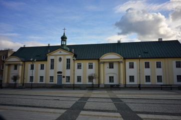 Klasztor Si&oacute;str Miłosierdzia