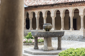 Obraz premium Abbey of Follina. Cloister and works of art.