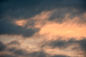 Naklejka na ściany i meble 空と雲・夕焼け空「空想・赤い雲のモンスター」情熱、燃える、希望の火などのイメージ
